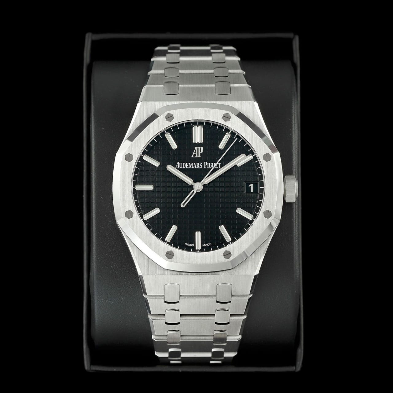 Premium Stainless Steel Luxury Wristwatch – Timeless Fashion & Personality