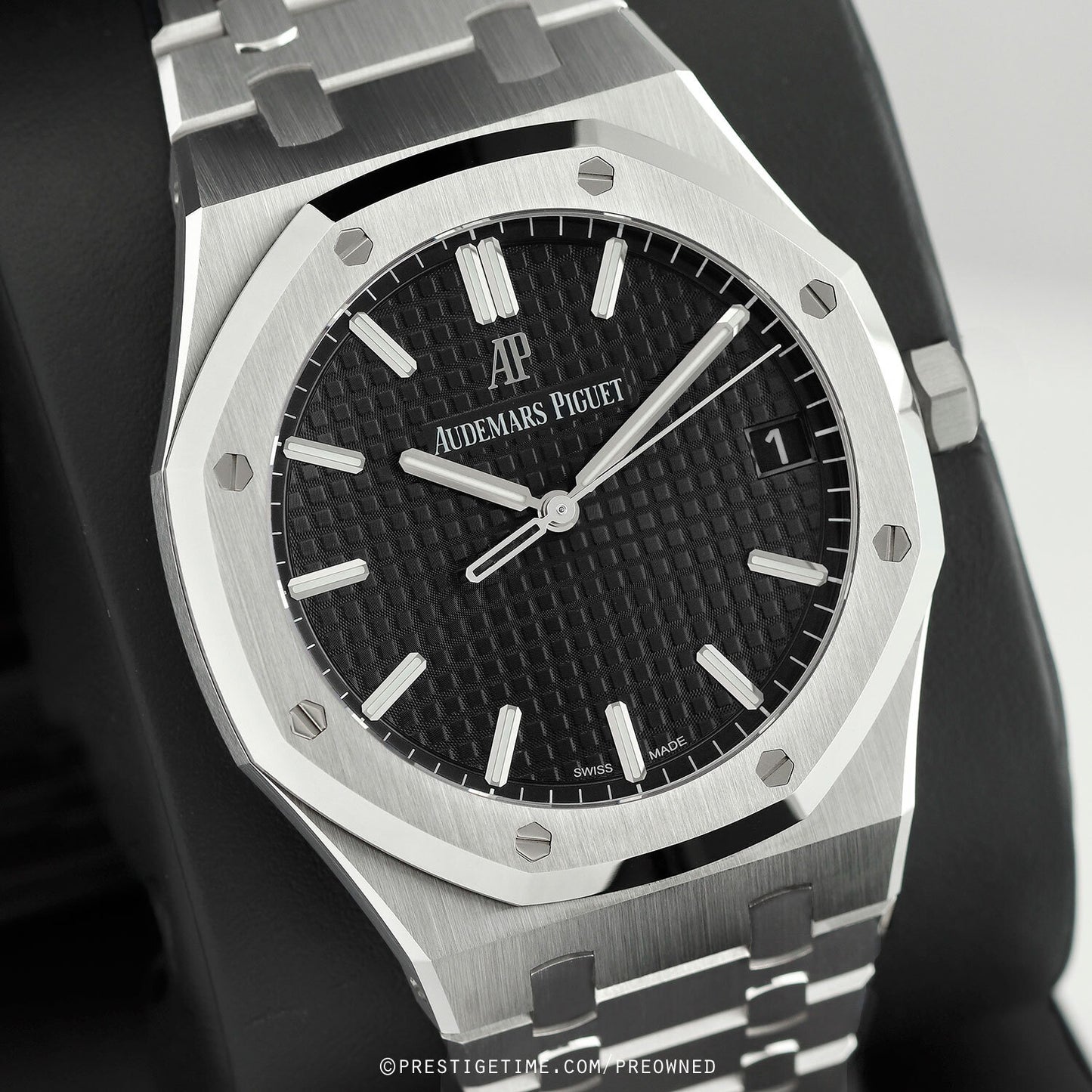 Premium Stainless Steel Luxury Wristwatch – Timeless Fashion & Personality